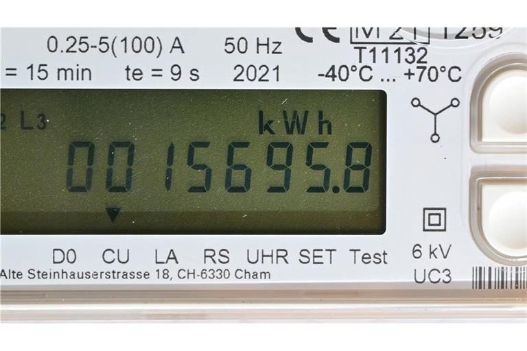 Zum Jahreswechsel ändern wieder viele Energieunternehmen ihre Grundversorgungstarife. Beim Strom gibt es mehr Senkungen als Erhöhungen. (Symbolbild)