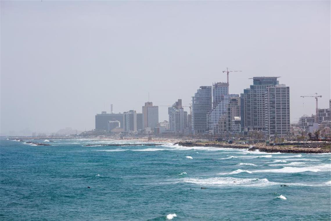 Zum zweiten Tag in Folge hat es im Stadtzentrum der israelischen Küstenmetropole Tel Aviv Raketenalarm gegeben.