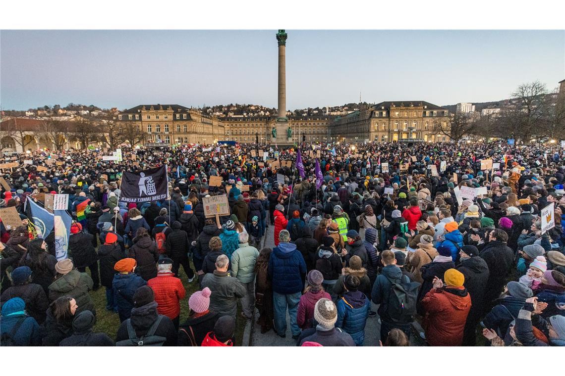 Zur Demonstration aufgerufen hatte ein Bündnis aus mehr als zwanzig Organisationen und Verbänden.