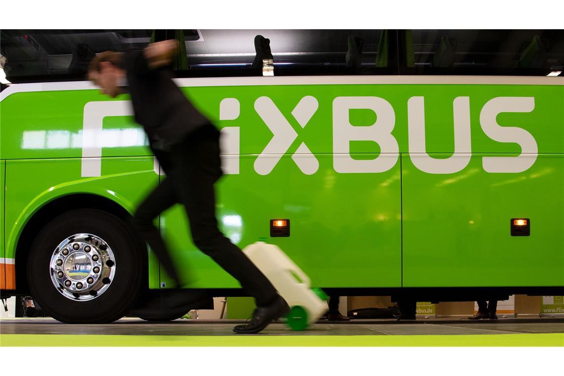 Zur Flix SE gehört auch die Marke Flixbus, bekannt durch die grünen Busse.