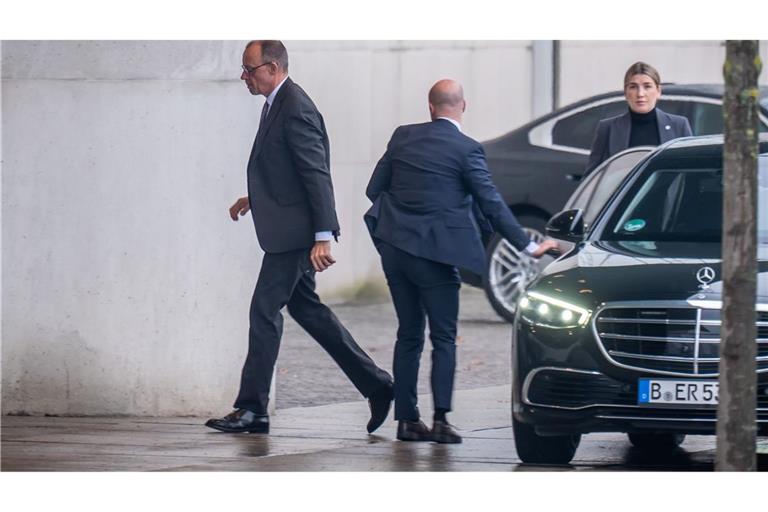 Zwei Tage nach der gewonnenen Bundestagswahl berät Unions-Kanzlerkandidat Friedrich Merz (CDU) mit Kanzler Olaf Scholz (SPD) über das Vorgehen in der Übergangsphase. Dabei könnte auch ein konkretes Vorhaben eine Rolle spielen.